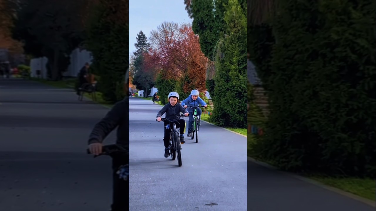 smile and ride the bikes 