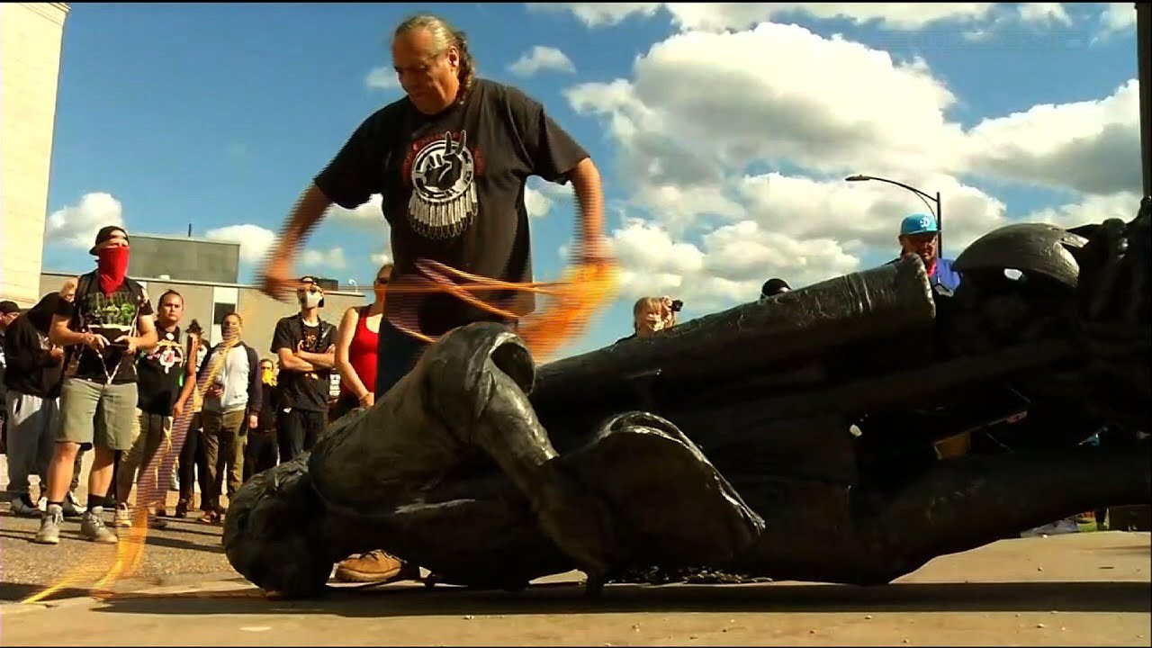 Columbus statue torn down at Minn. State Capitol