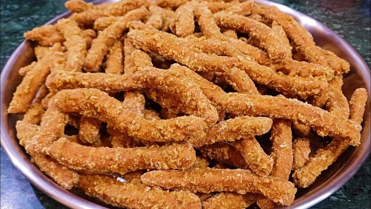 गेहूं के आटे से बनाएं बिल्कुल बाजार जैसे गुड़ पारे/Gur Pare Recipe/Laktho Recipe/Village Sweet