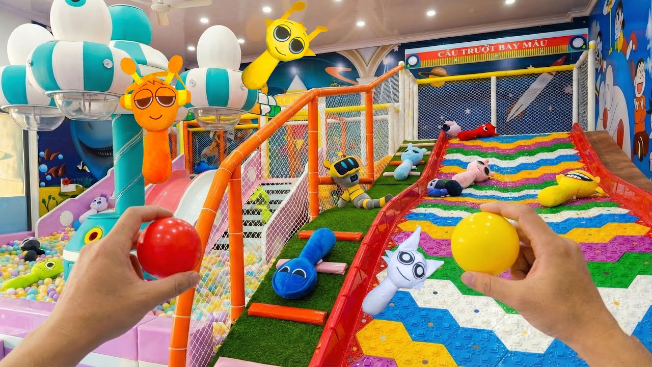🔎🔥 Only Smart Eyes Can Find Every Sprunki in This Indoor Playland!😱🛝