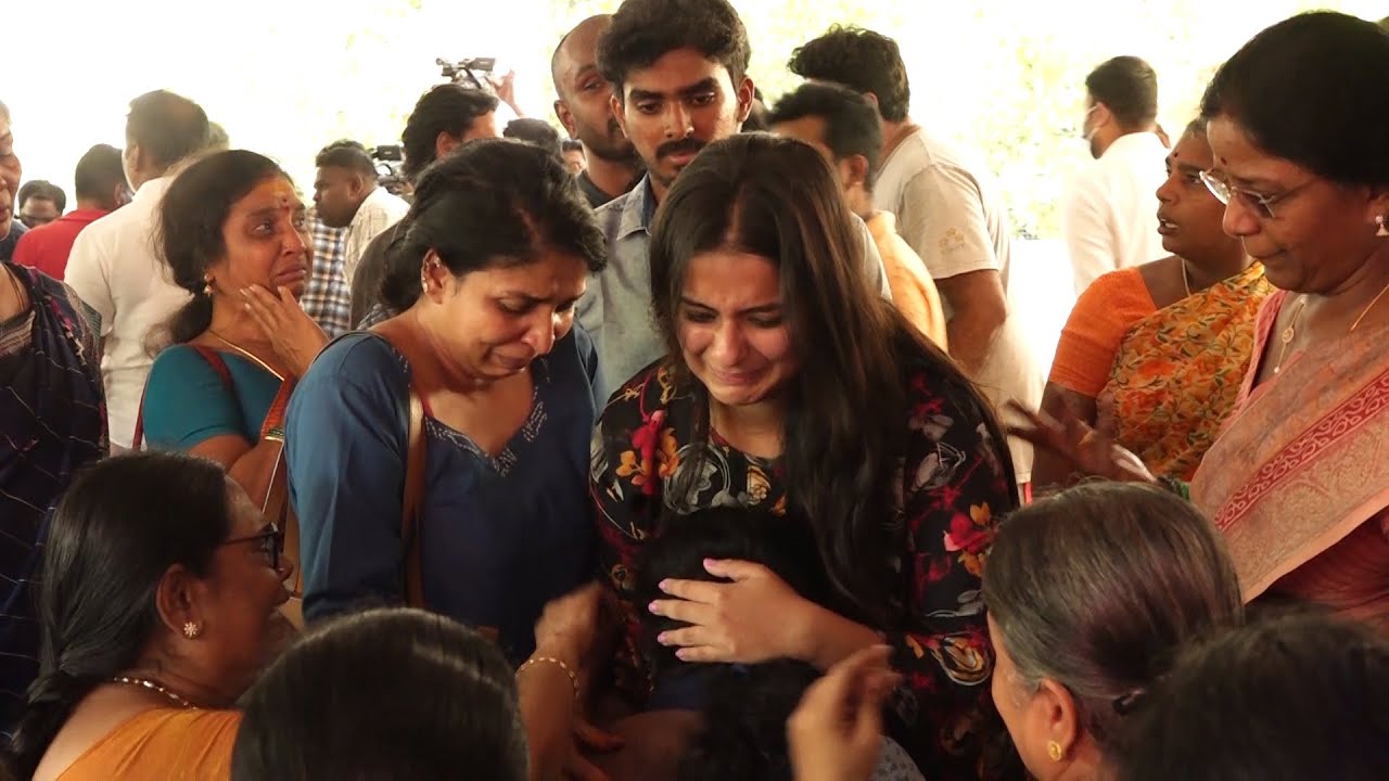 Marimuthu உடலை பார்த்து கதறி அழுத பிரபலங்கள்..Celebrities Pays Last Respect | Ethirneechal