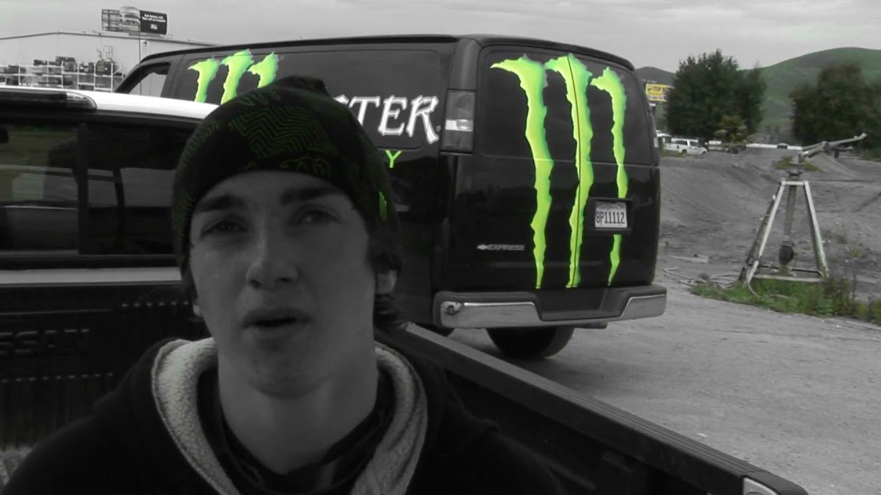 DIRTSHARK: SHARK LAP WITH DEAN WILSON