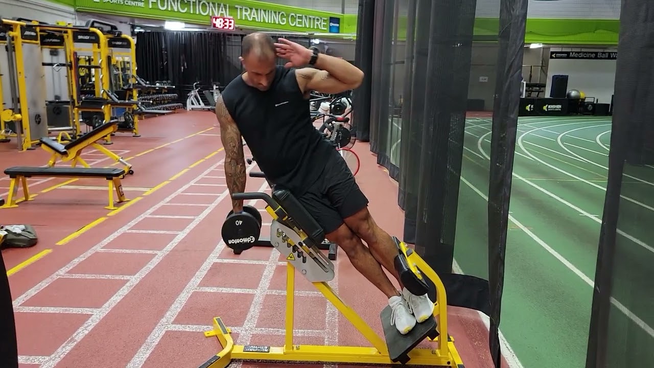 Hyper Extension - Oblique Crunch