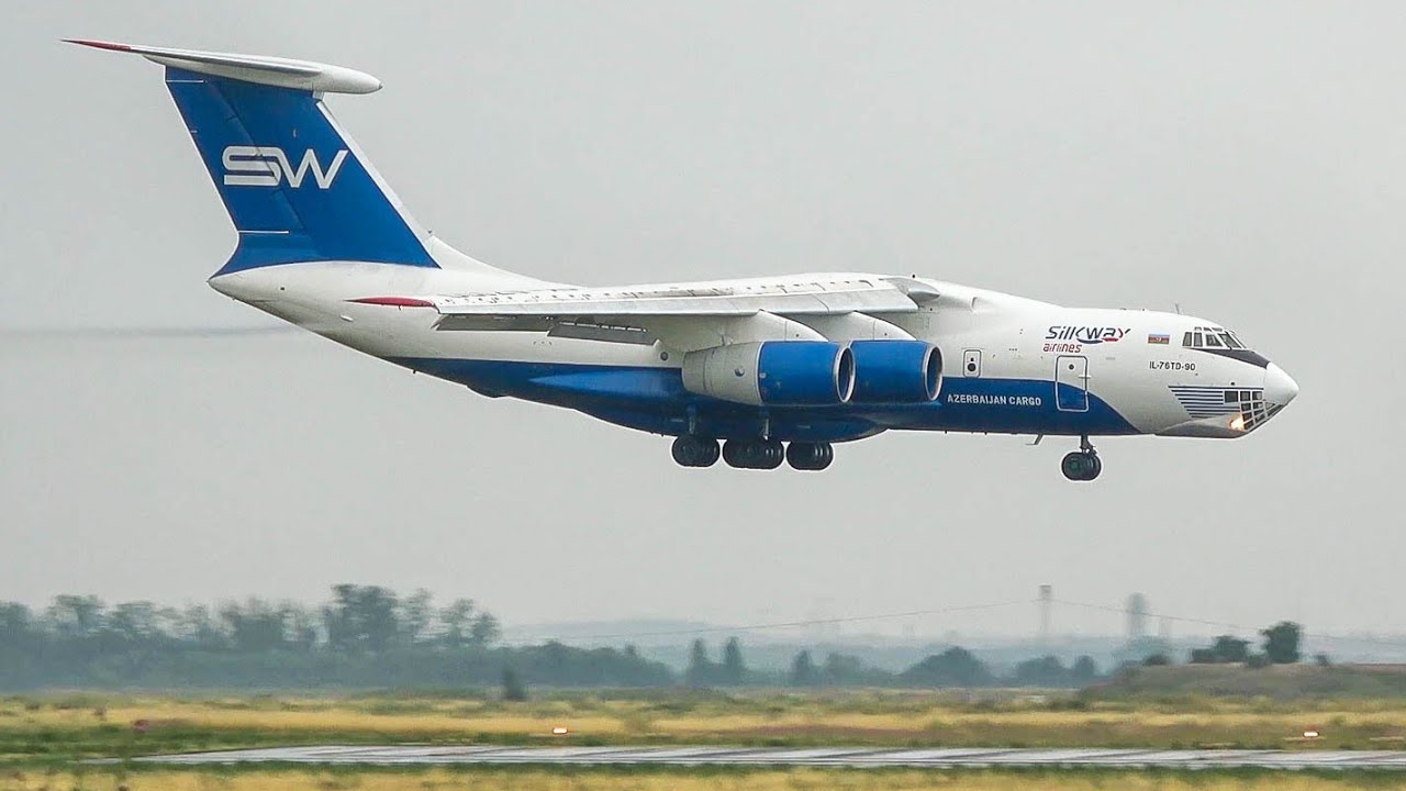 (4K) Leipzig airport Plane spotting - EPIC cargo traffic! IL-76, 747, 777, etc.