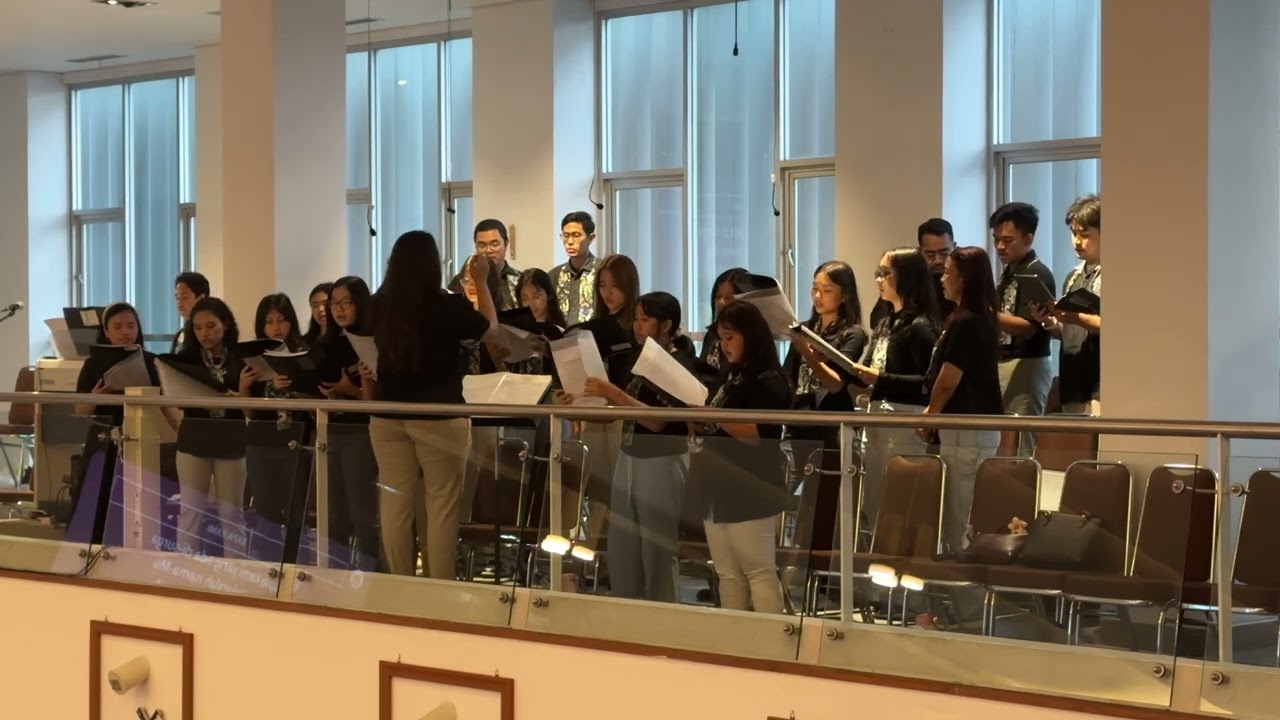 Bapa Kami (L. Putut Pudyantoro) | Luminosa Choir | Misa Kongres Ekaristi Kaum Muda