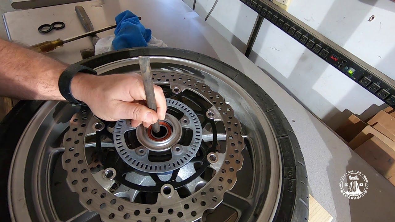2008 Concours 14 Front wheel inspection and bearing replacement
