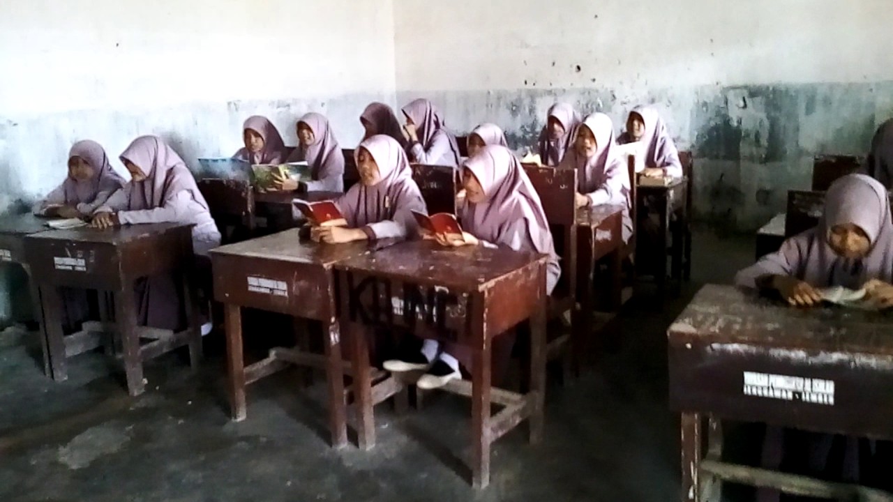 Tasrifan versi santriwati Pon. Pes. Al-Ishlah jenggawah