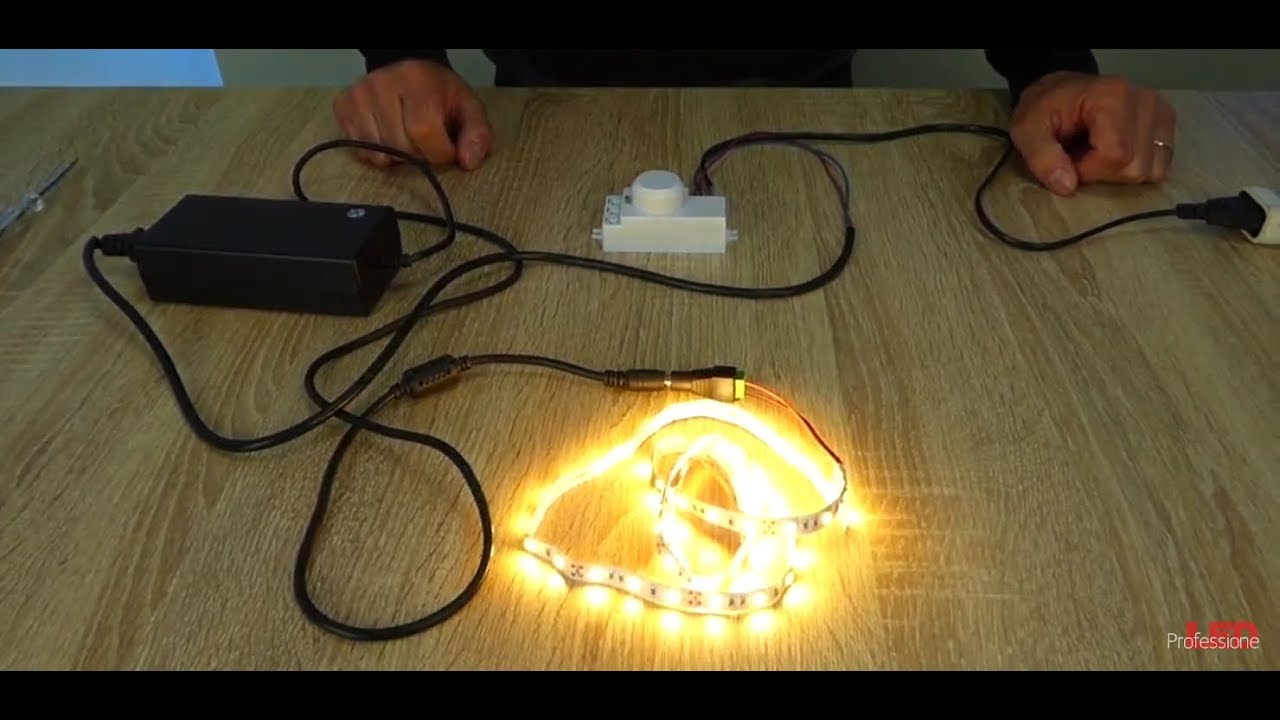 SENSORE DI MOVIMENTO MICROONDE CREPUSCOLARE 220V