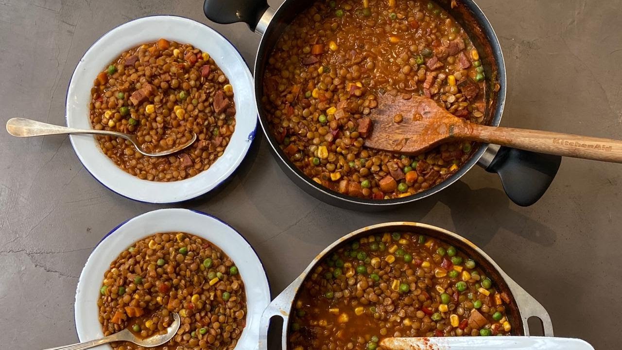 Guiso de lentejas de carne y vegetariano