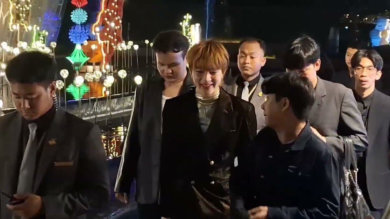 นุนิว ชวรินทร์/NuNew(Full Clip) | BANGKOK ILLUMINATION 2024 X ROBBiART@River Park, ICONSIAM #nunew