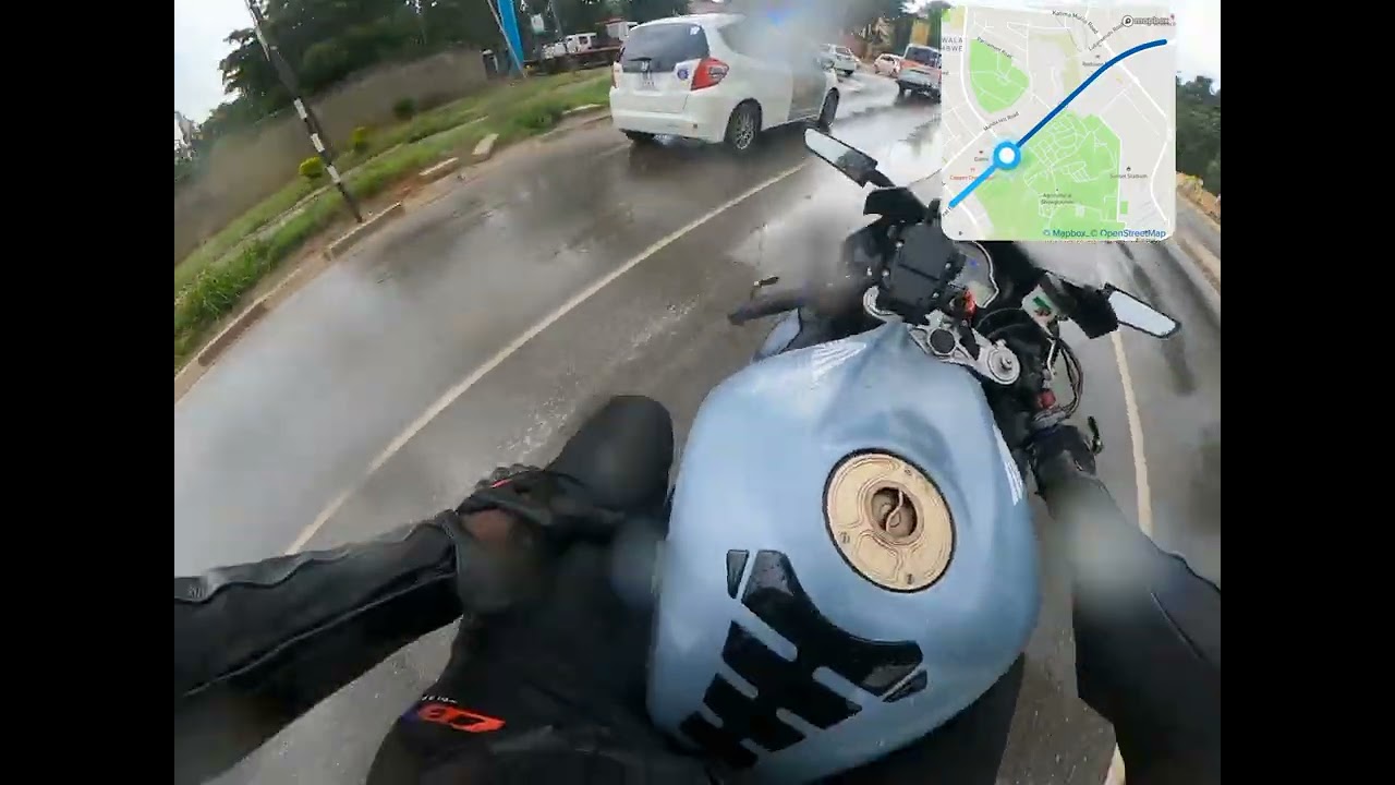 Riding in the wet on Valentines, a couple of wheel spins.....this is what men want on Valentines!!