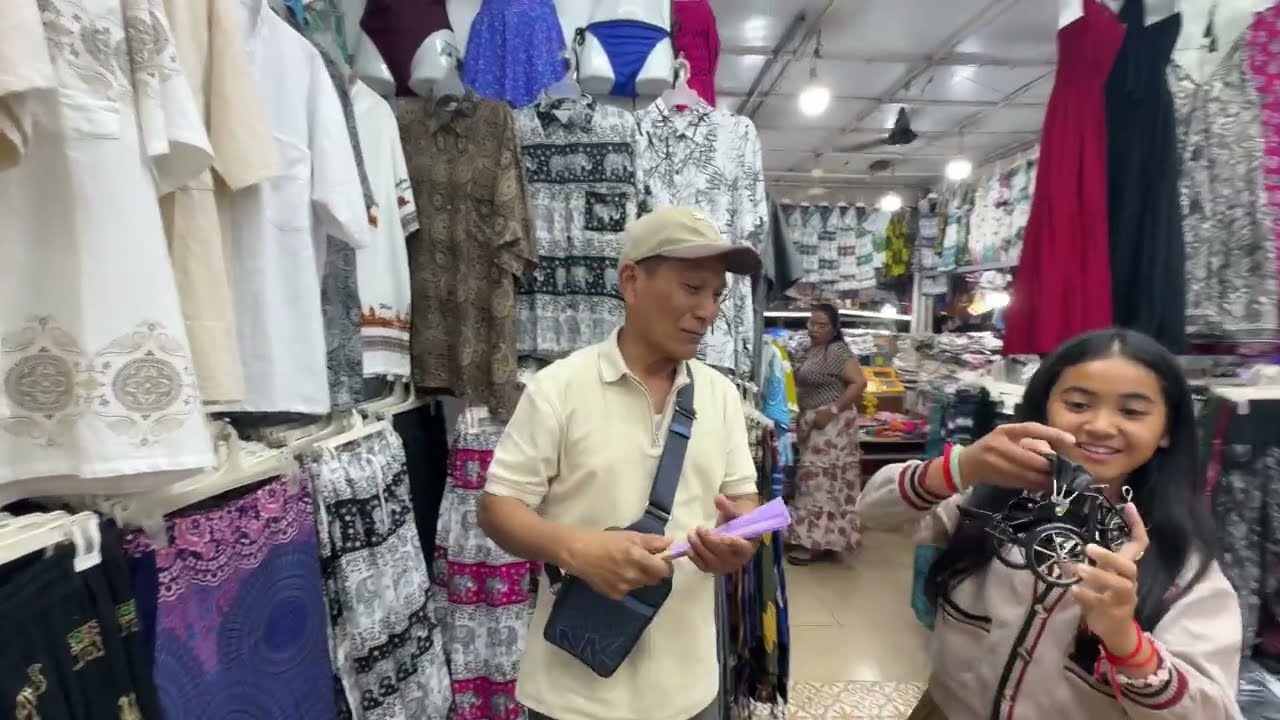 ដើរផ្សាររាត្រីអង្គរខេត្តសៀមរាប