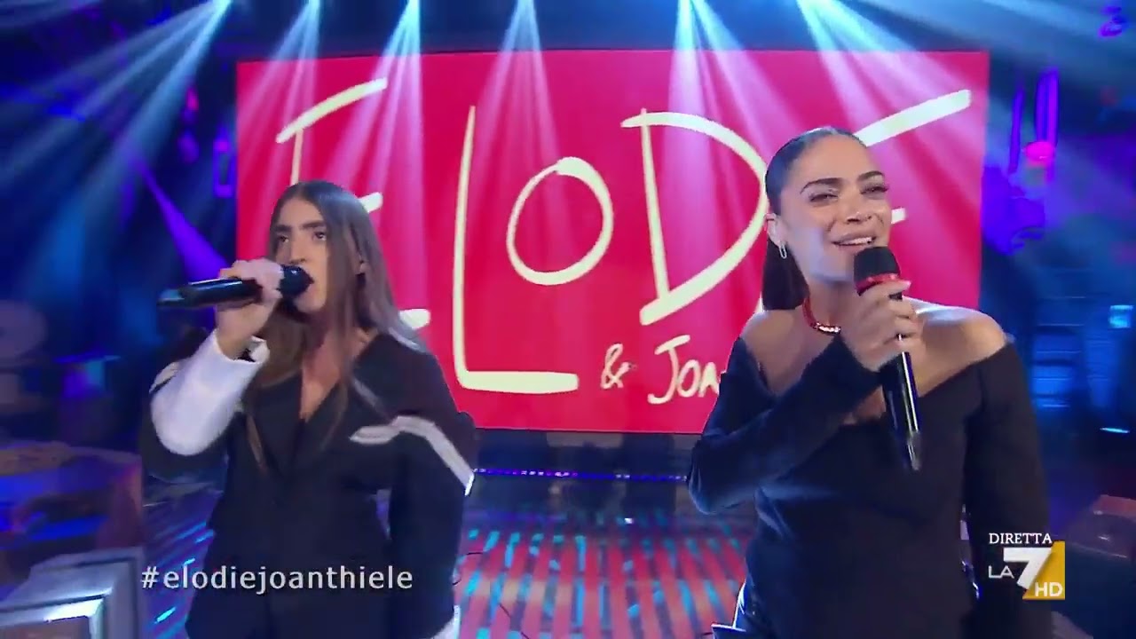Elodie e Joan Thiele cantano 