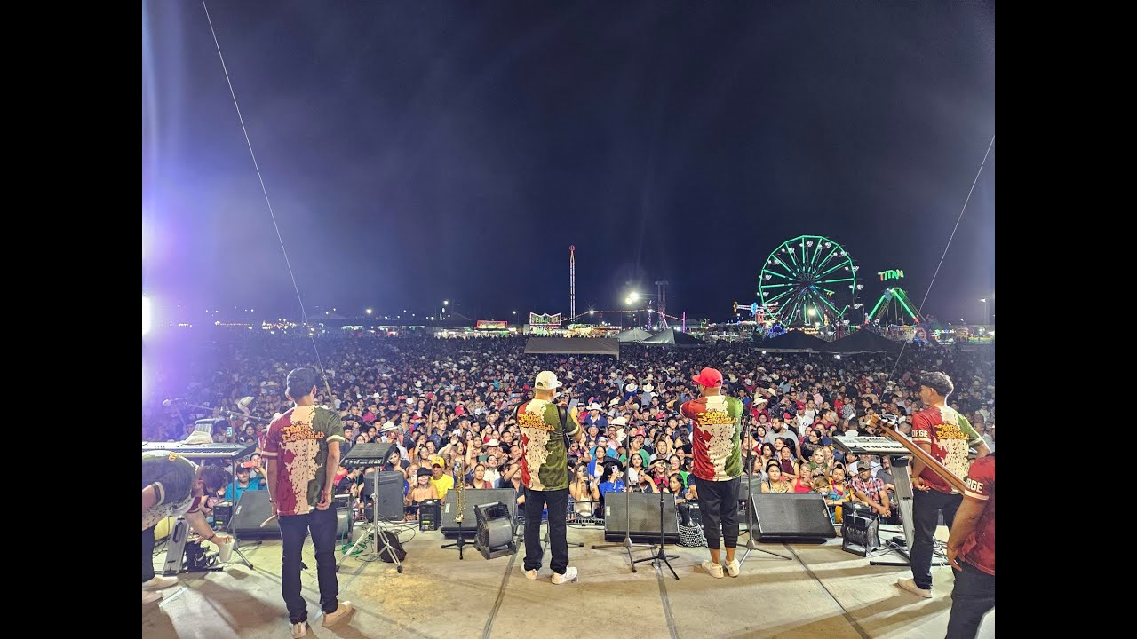 Feriexpo Sabinas 2023 La Tropa Estrella en vivo....(lleno total) Arriba Arriba y Cumbia lunera