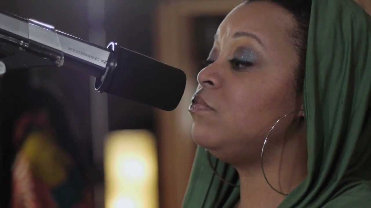 Akua Naru feat. Drea D'Nur - This Mo(u)rning (laut.de Premiere)