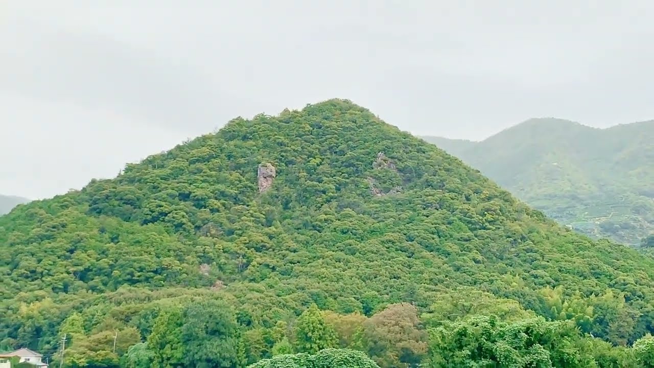 (第425話)【丹生族➉妖しいピラミッド山と丹生田殿神社】ELCAFLORA Mitsukoのトキジク日記