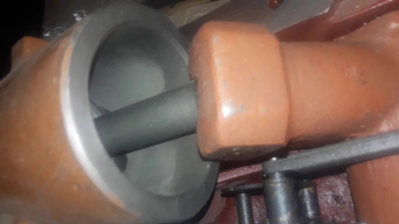 قبغ أو غطاء مجموعة الهيدروليك تركتر ماسي فوركسن. Hydraulic Lift cover and Lift Arms in Massey fergus