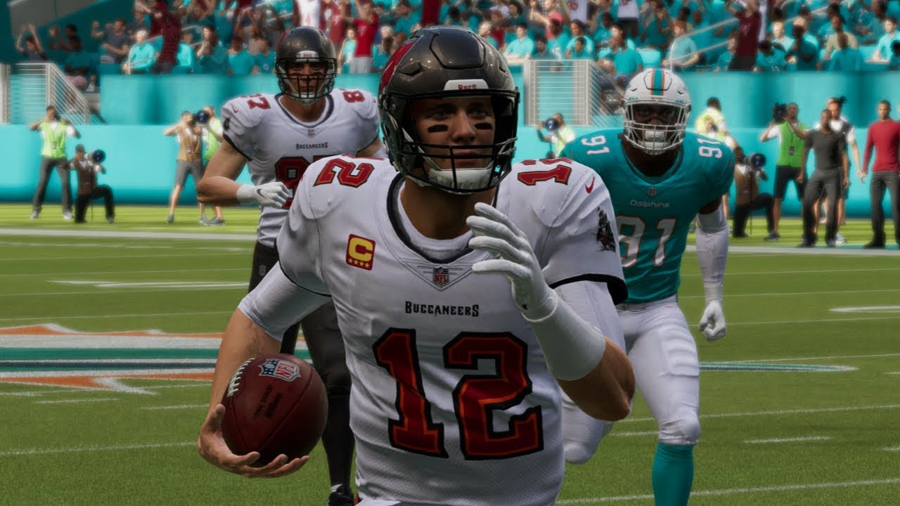 Tom Brady Rushes For A Touchdown!! - Madden 22 Next Gen Gameplay