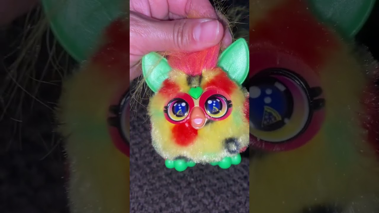 Furby DJ furblets name pepp-oh-Roni unbox with sacred. 