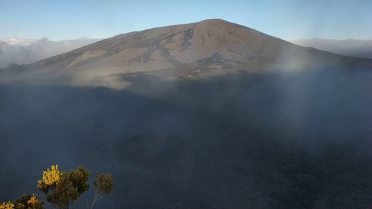 Route vers et depuis le Piton de la Fournaise et vue panoramique, île de la Réunion