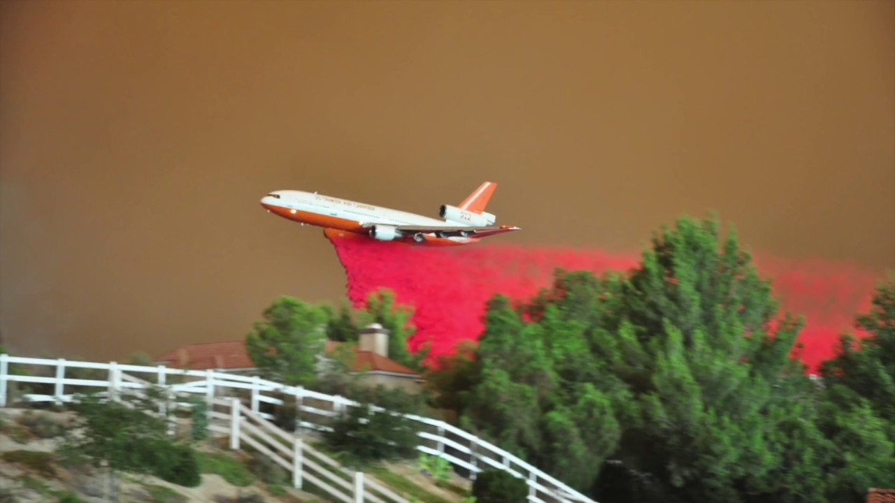 SAND FIRE -DC 10 Air Tanker Rescue