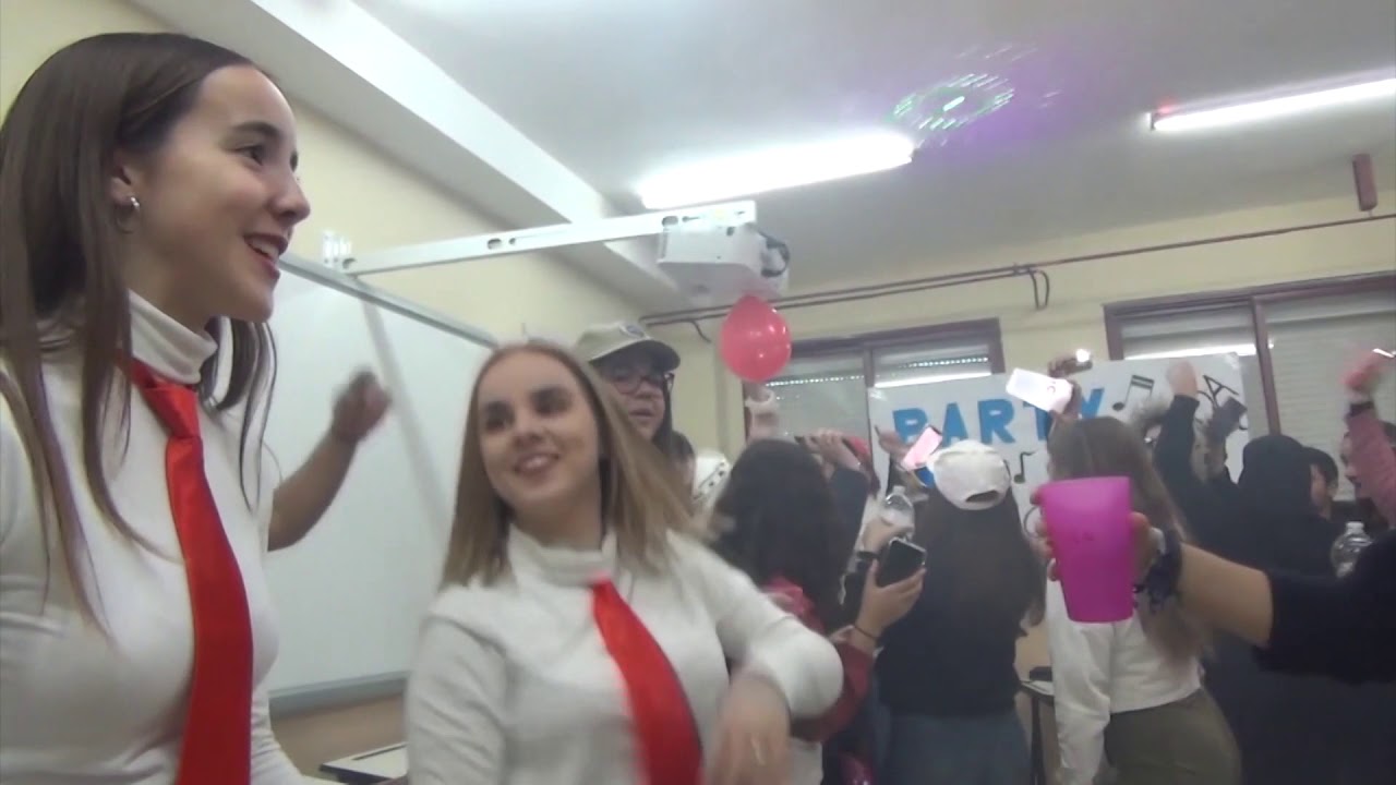Vídeo del IES Arrabal 2020   La música es vida