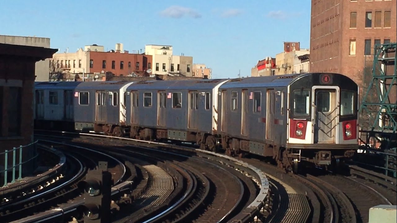 IRT White Plains Rd Line: (2) and (4) Trains @ Simpson Street (R142, R142A)