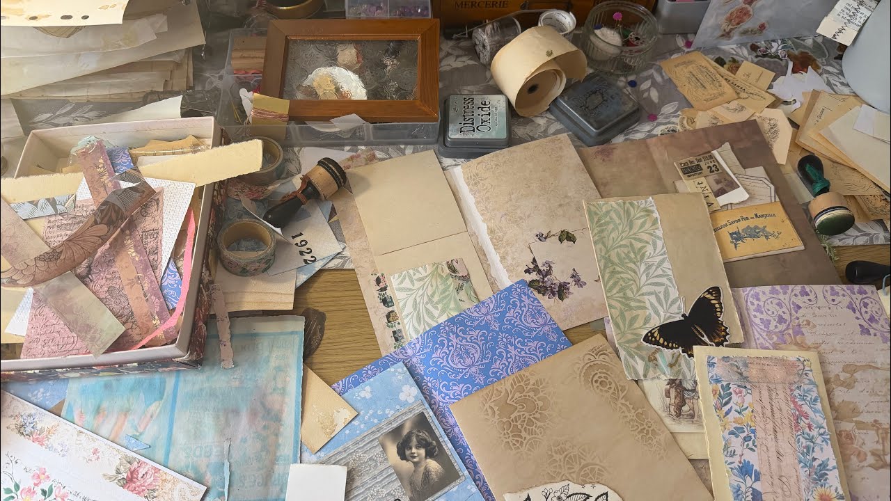 Let’s create some Interactive journal pages for my stash and mix it up with scraps on Sunday 