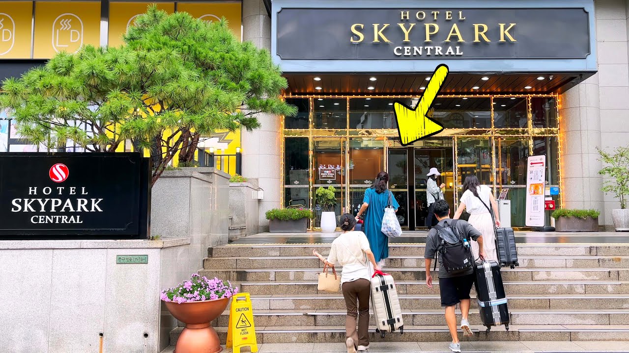 $70! 3min. by Limousine Bus🚍 | Hotel Skypark Central Myeongdong