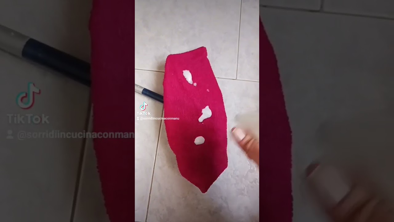 Deo due toppp #shorts #viral #tips #tipscasa #clean #cleaning #deo #pulizie #trucchetti