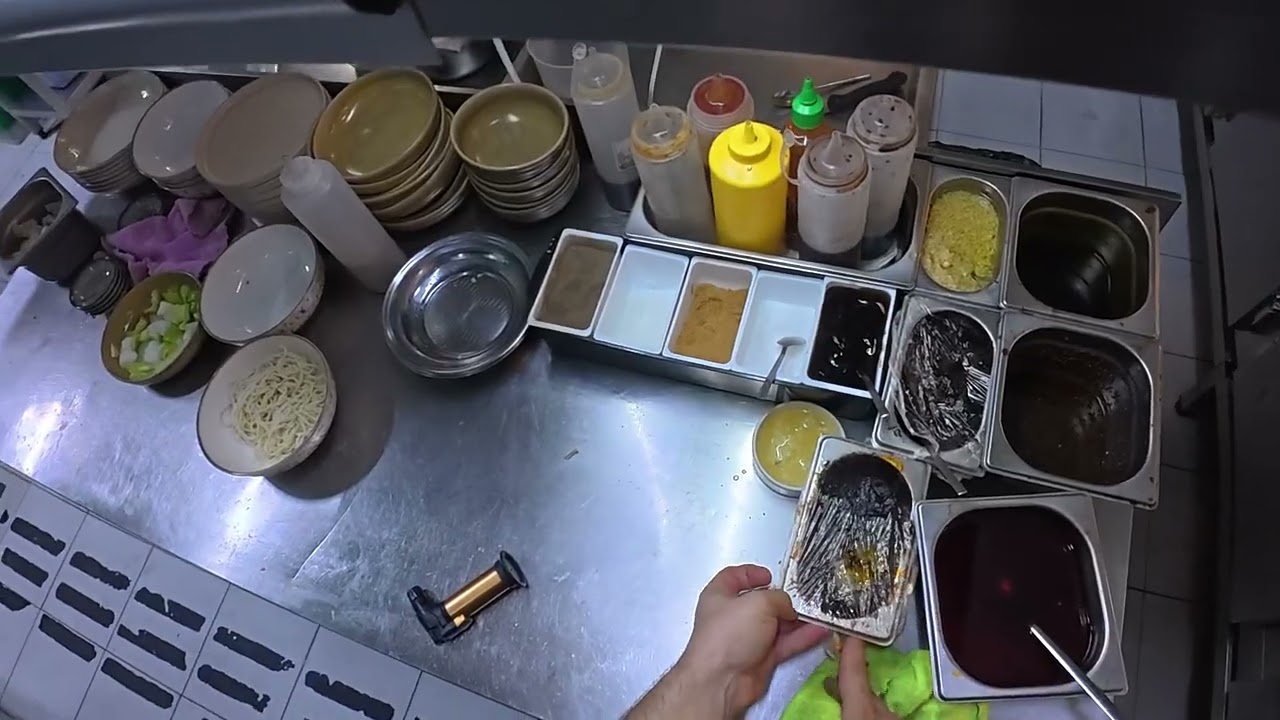 POV: INSIDE A BUSY CHINESE RESTAURANT DURING DINNER SERVICE