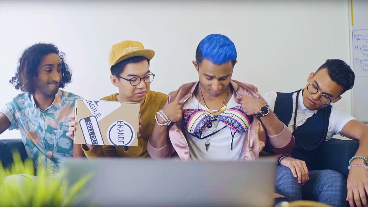 Paperplane Pursuit - Internet Celebrity