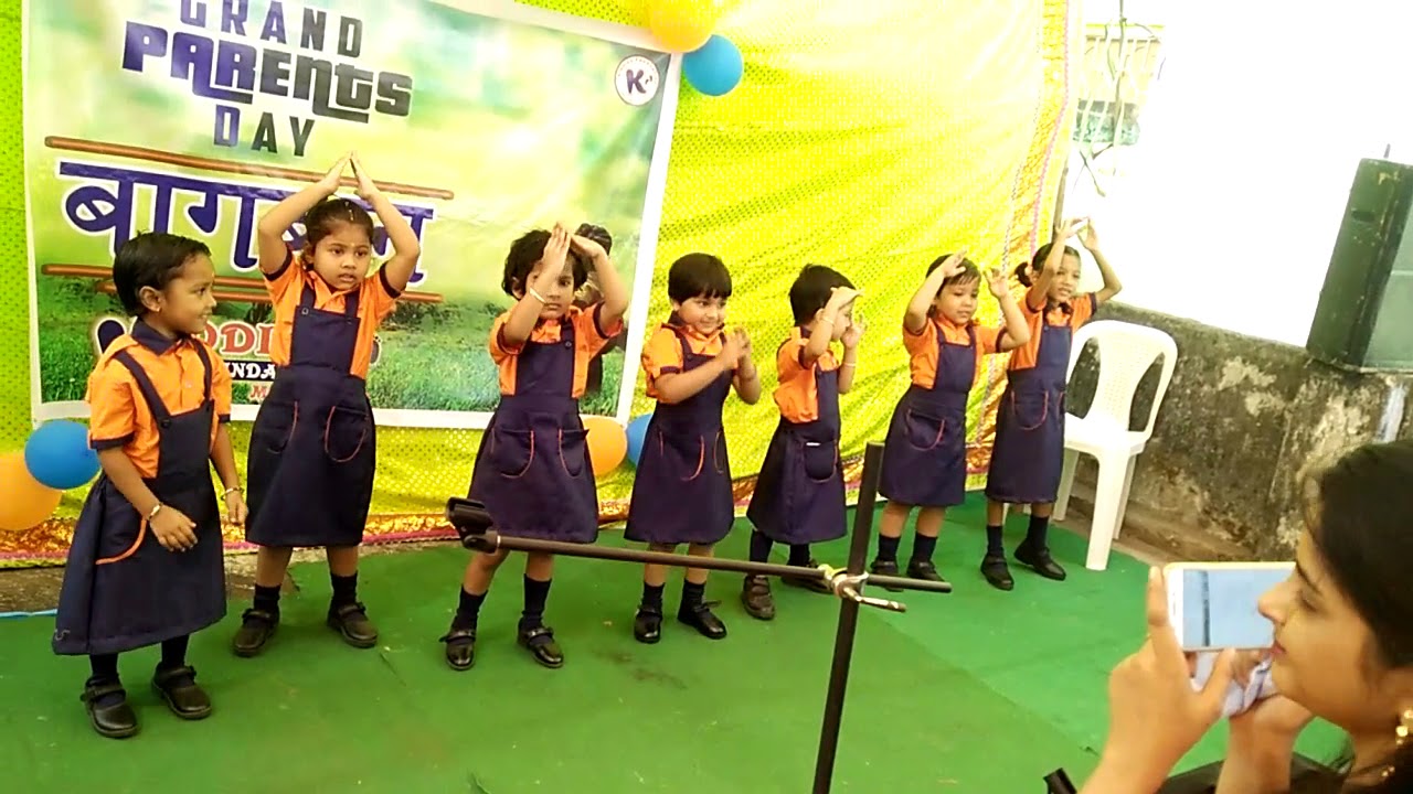 Dada ji ki chadi hoon main Grand parents Day Celebration