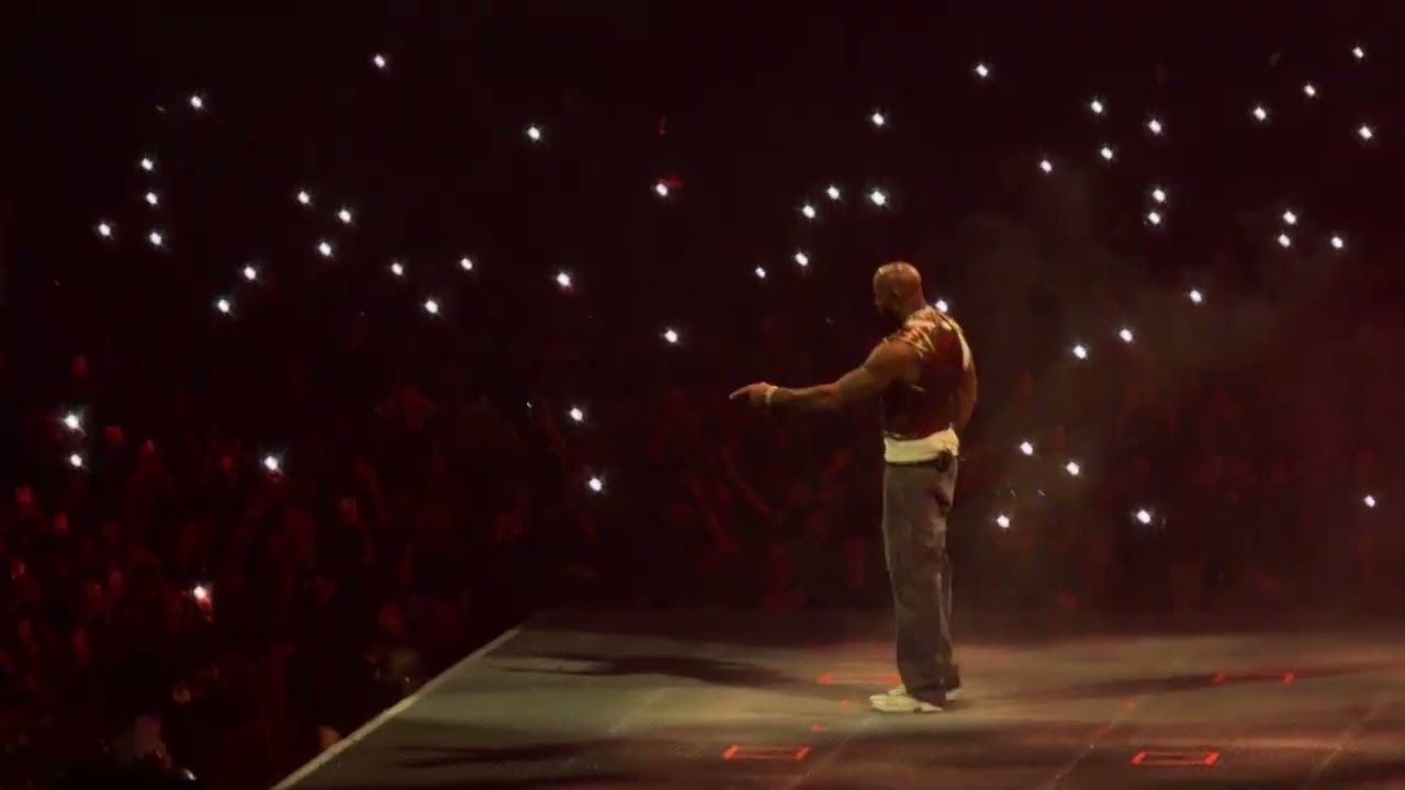 Booba La defense Arena 11/10/25 Live AC Milan