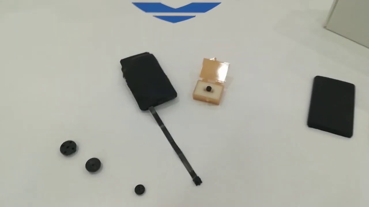 Kit Micro Auricolare Gsm Con Microcamera Audio e Video a Bottone