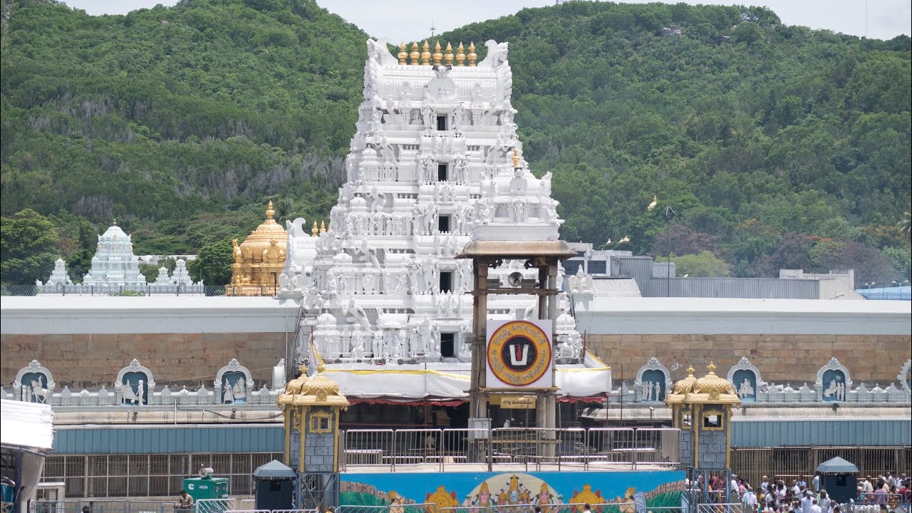Hyderabad to Tirupati journey. Lord Tirupati Balaji Darshan. #tirupati #hyderabad #vandebharat 