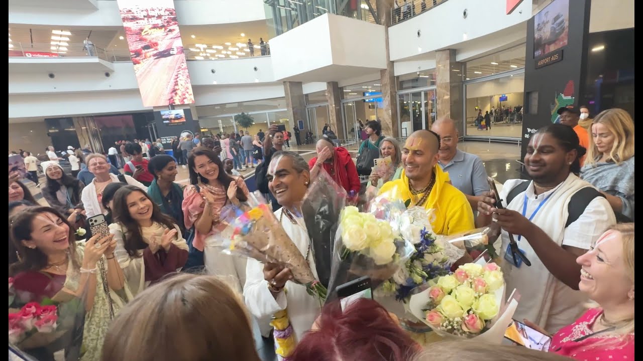 Встречаем Гурудева в Аэропорту Йоханесбурга. 5 darshan tour Paramahamsa Vishwananda