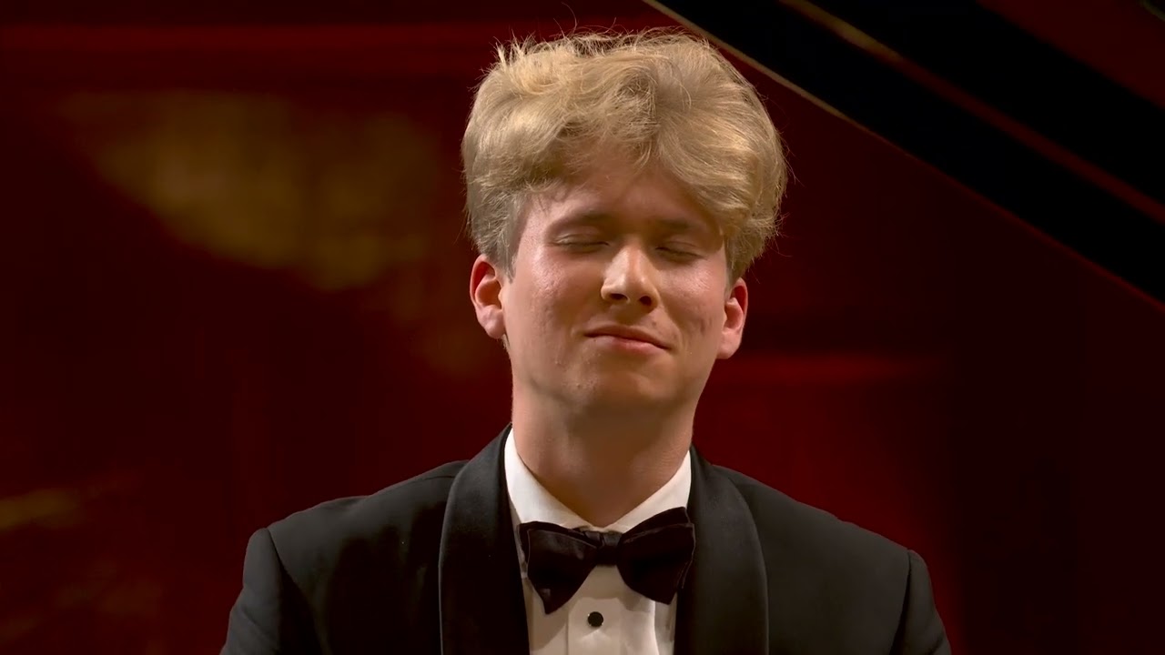 KRZYSZTOF WIERCIŃSKI – first round (19th Chopin Competition, Warsaw)
