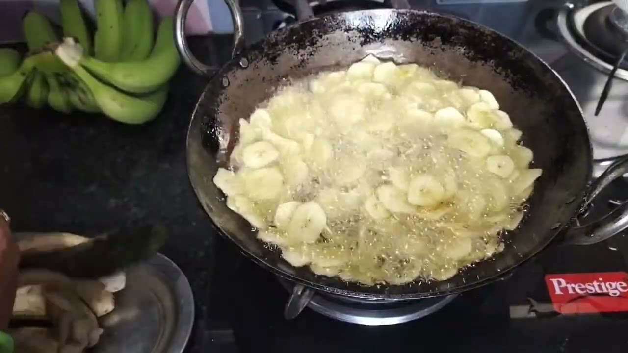 कच्चे केले के चिप्स बहुत ही स्वादिष्ट