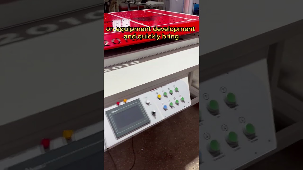 Vacuum thermoforming machines 