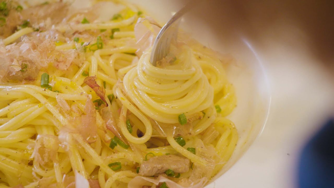 【やさしい味わい】シェフのまかないパスタ｜和風カルボナーラ グアンティ風