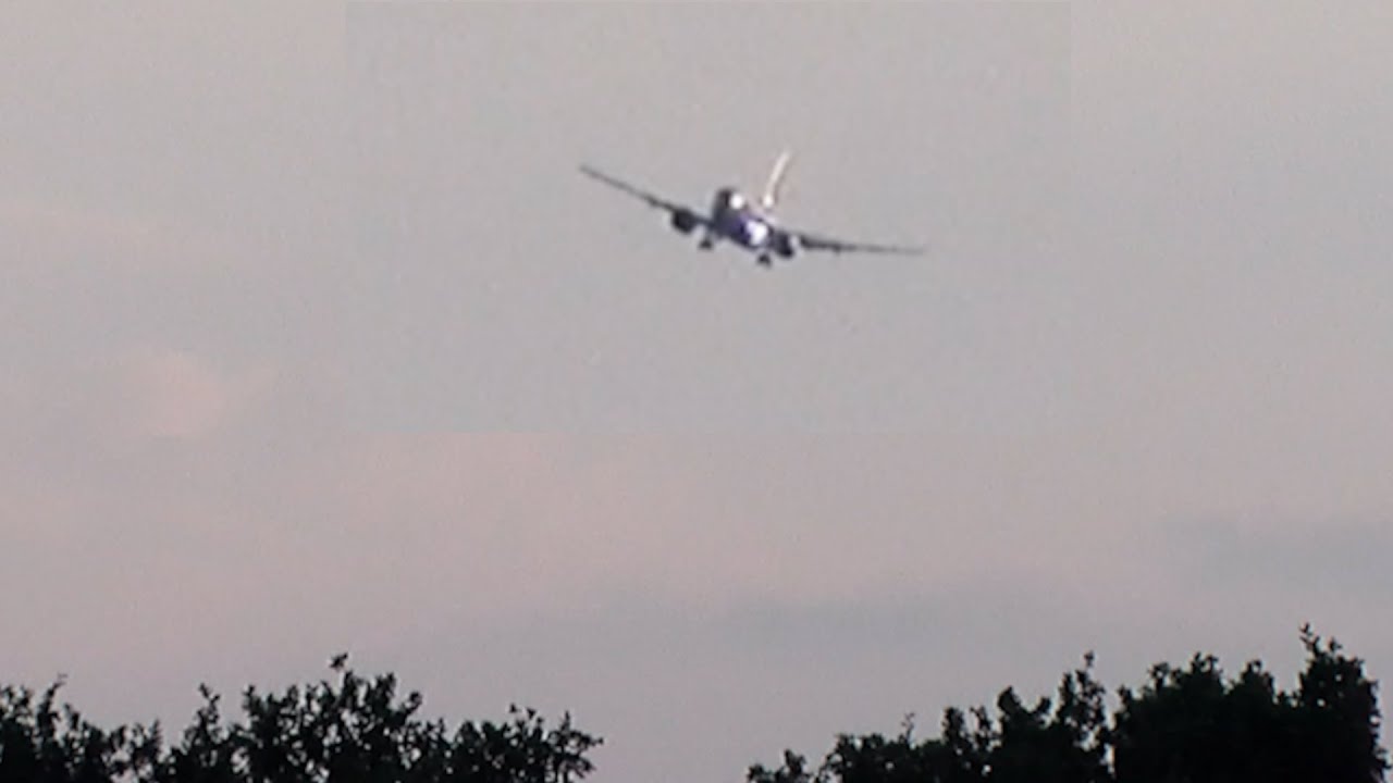SunExpress Boeing 737-800 TC-SMI Wavy Afternoon Approach at Eindhoven (EIN)