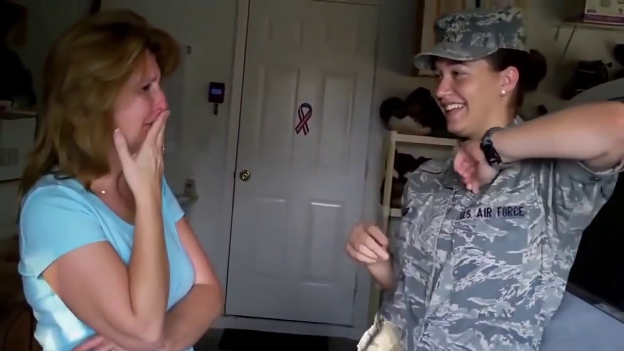 SISTER SURPRISE! Soldier Coming Home to their loved ones! ADORABLE REACTION!