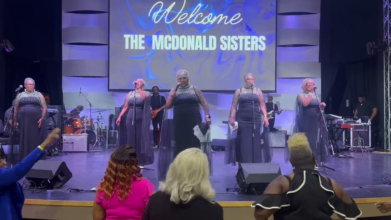 THE MCDONALD SISTERS @ THE GODFATHER SPENCER TAYLOR & THE HIGHWAY QC'S 79th Anniversary