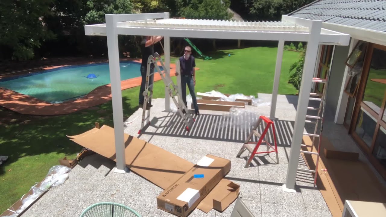 Installation of a Persea pergola