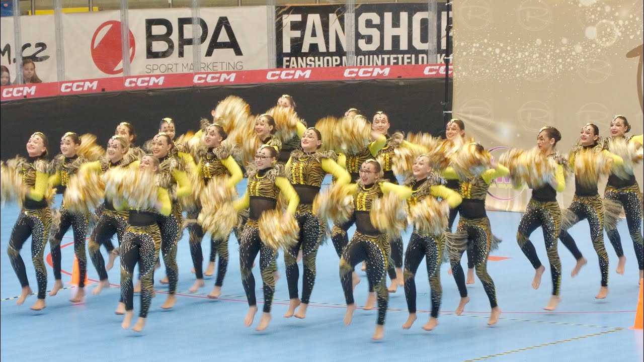 *STUDIO DANCE EB Říčany* - defile Pom  - XX European Majorette Championship - Monza 2025