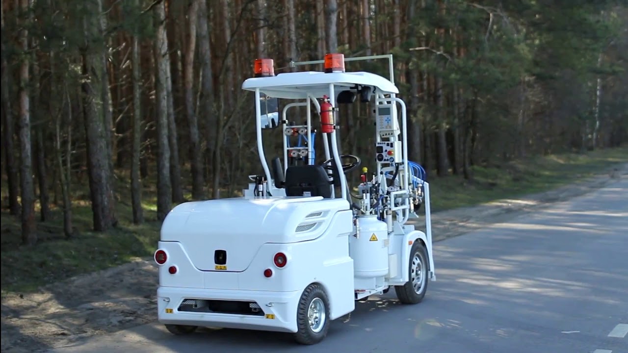 Machine de marquage au sol autoportée AP 100