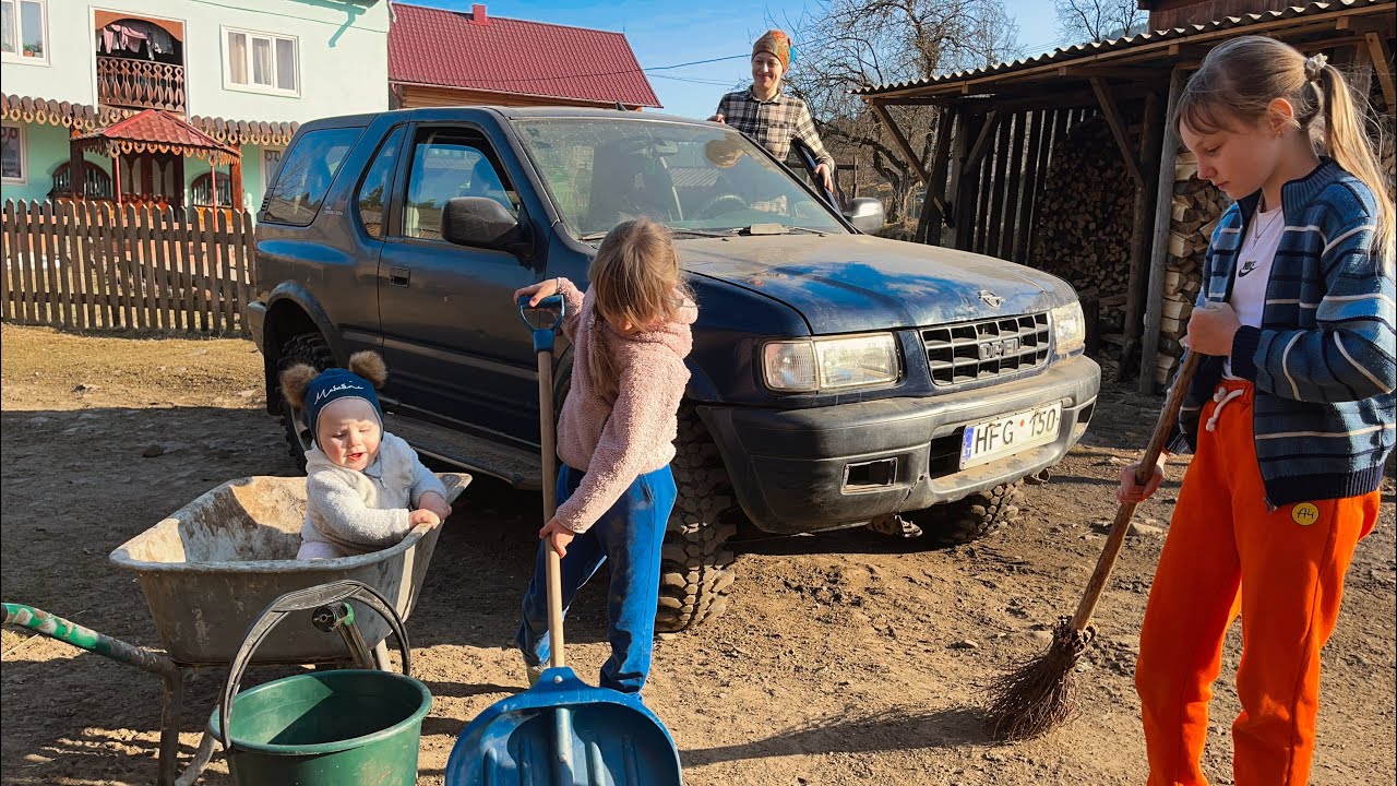 Spring in the Carpathian Mountains🏔️One day in the life of a young mother of three small children 🤔