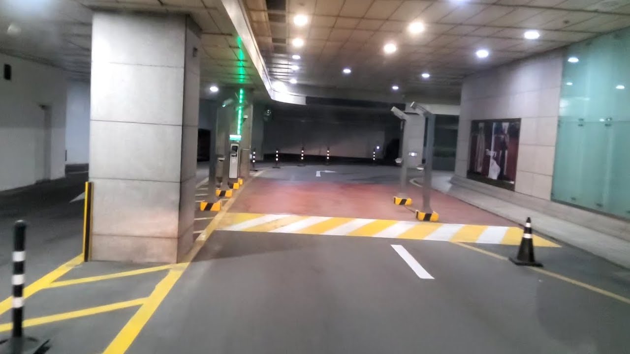 현대백화점 미아점  지하주차장 B2