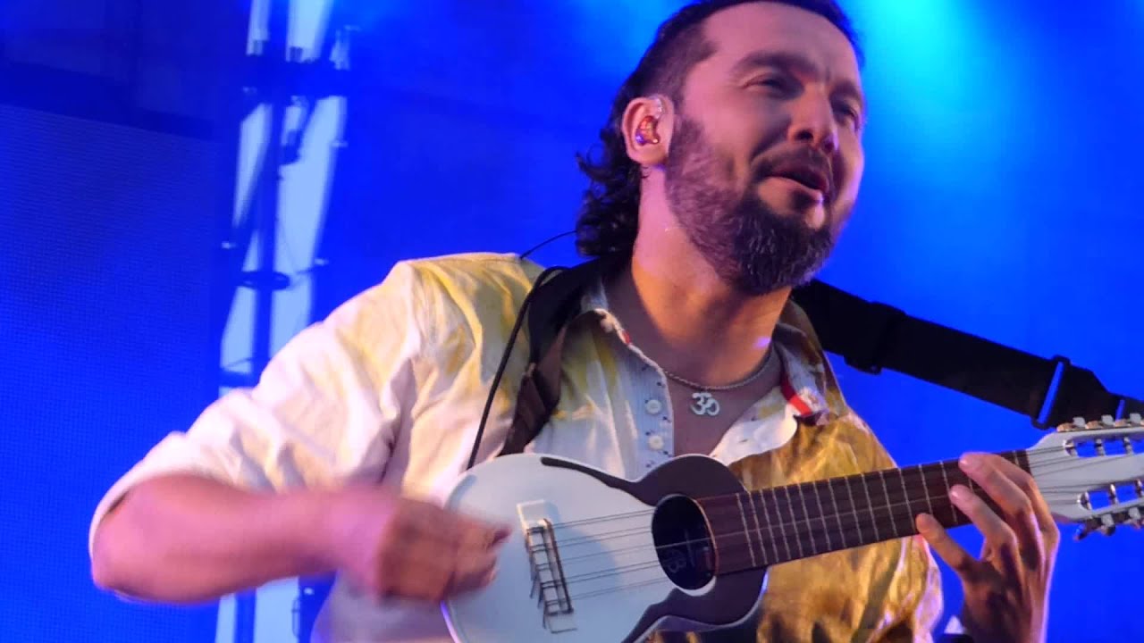 Seba y su solo de Charango